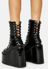 Carica l'immagine nel visualizzatore di Gallery, YRU Shoes Heavy Metal Lace Up Boot.
