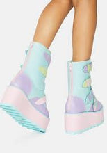 Carica l'immagine nel visualizzatore di Gallery, YRU Shoes Karma Butterfly Pastel.
