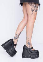 Carica l'immagine nel visualizzatore di Gallery, Demonia Cult Wave 32 BLK
