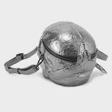 Carica l'immagine nel visualizzatore di Gallery, Killstar Grave Digger Skull Silver Leather Handbag
